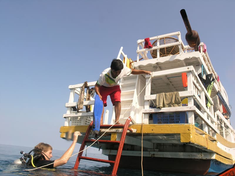 Sunrise to Sunset Dive Trip: Koh Tang or Koh Prins – Koh Rong Sanloem, Cambodia